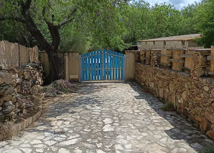 La Casa Del Mandorlo Villa Campionna képek