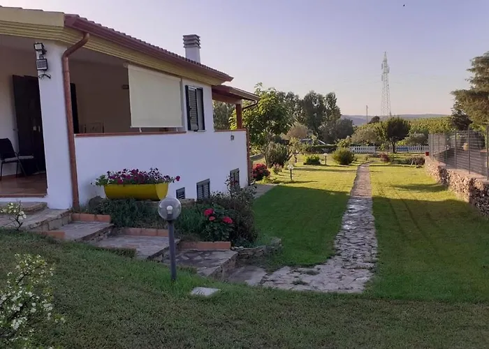 Photo de Villa Casa Adry Tra Mare E Campagna à Siniscola