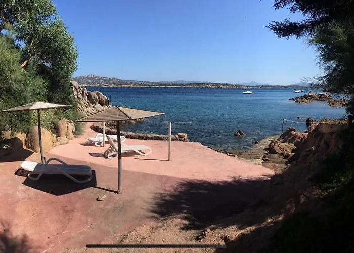 foto di Villa La Muette Cachée - Charming House by the Sea Villaggio Piras