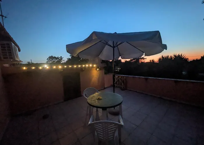Accogliente Appartamento Mansardato Casa Dei Girasoli Platamona Foto