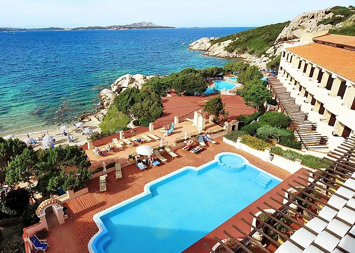 Photo de Grand Hotel Smeraldo Beach Baja Sardinia