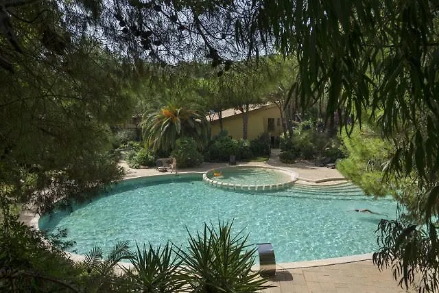 Abbaechelu Aparthotel Santa Margherita di Pula photo
