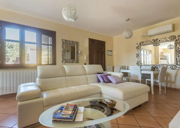 Anaelehouserooms Ltb Arborea photo