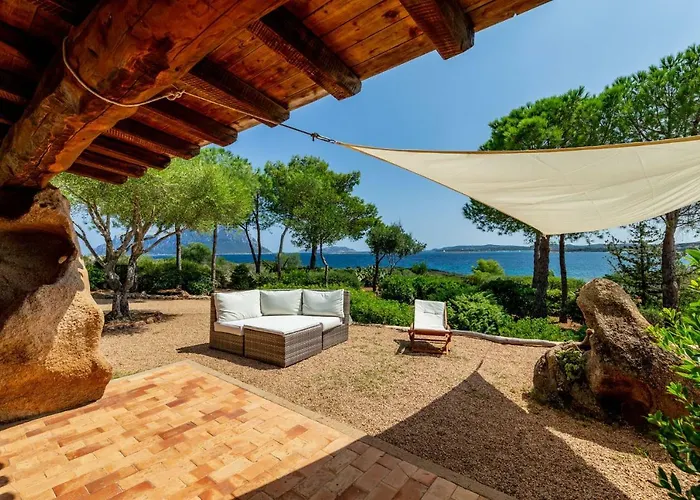 Villa Gaviel, Villa Con Accesso Diretto Al Mare Porto Istana photo