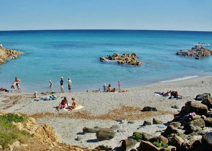 Photo de Appartement Casa Mutreku 1M From The Beach,2 Kitchens, 2 Showers à Cala Liberotto
